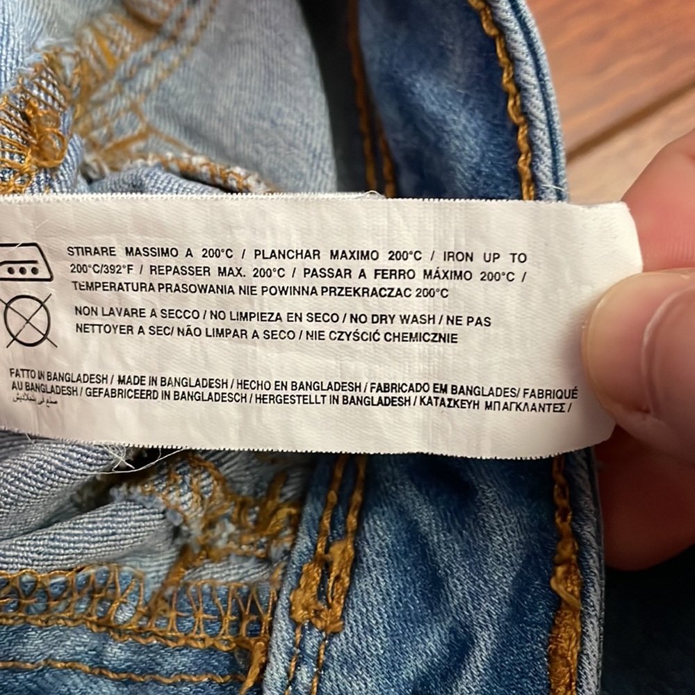 Alcott jeans. Size 24. Barely worn. - Picture 4 of 4
